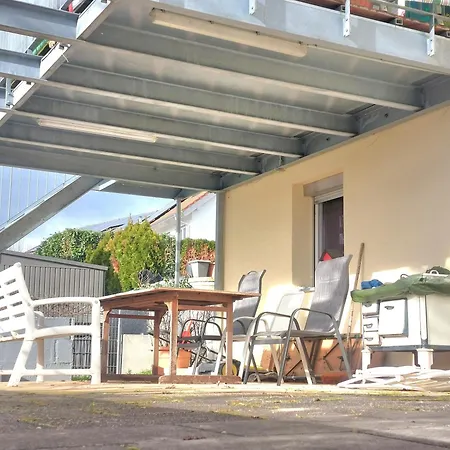 Make Yourself At 2 公寓